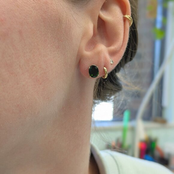 2.6cts Chrome Diopside Stud Earrings in 14K Solid Gold | Oval Shape 8x6mm - Picture 3 of 8